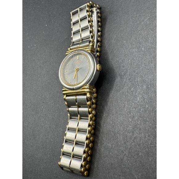 Vintage Samsung Women's Watch Quartz Gold Silver Tone SS Water Resistant IA-0181 - Picture 3 of 8
